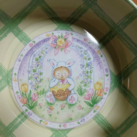Honey Bunnies Bulged Tin  Pattern Cookies Cup - Picture 7 of 10